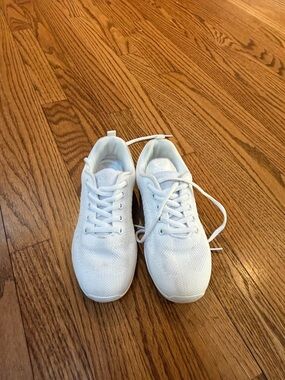 Kids White Lightweight Mesh Sneakers